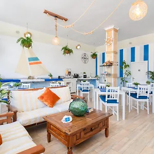 hostal-pension-neon-tenerife.in-canary-islands.com/